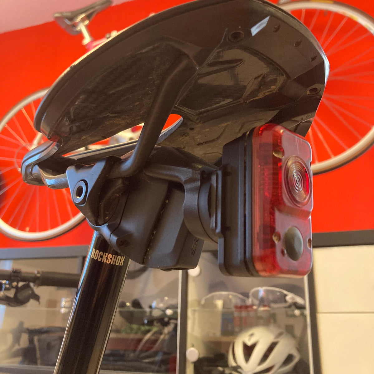 Rockshox Reverb AXS Rücklicht Halterung