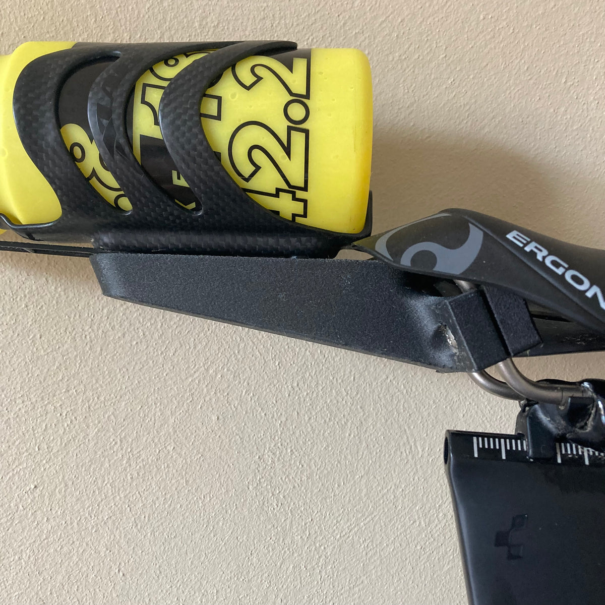Ergon SR Tri Men Flaschenhalterung Sattel